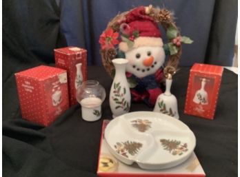 Assortment Of  5 Holiday Items