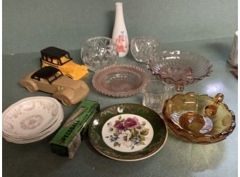 A Mixed Lot Of Depression Glassware, Berry Dishes & MOre