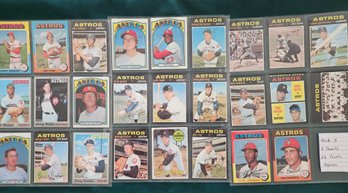 MLB Card Lot #3: 26 Astros Cards From The 60's And 70's, Topps, Sports