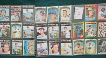MLB Card Lot #4: 28 Braves Baseball Cards From The 60's And 70's, Topps, Sports