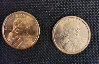 (Lot SW9)  Pair Of Sacagawea $1 Dollar Coins 2000