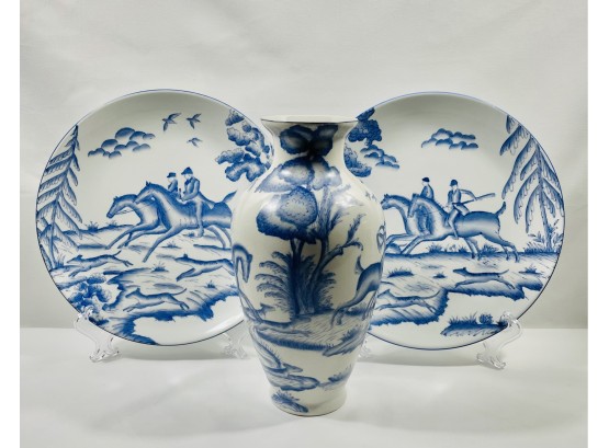 Blue & White Chinese Porcelain Fox Hunt Plates & Vase Set