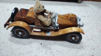 Heirloom Toys Wooden Car