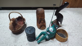 Lot Of Wooden Decor