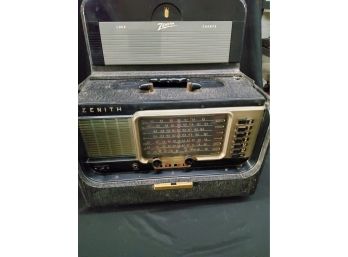 Vintage 1951 Zenith Trans-Oceanic Radio