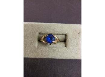 10 Karat Gold Ring With Blue Stone