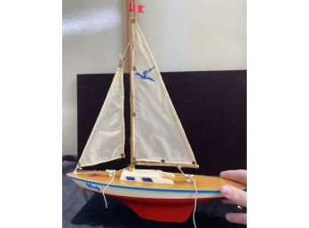 Vintage Model Sailboat Seifert Segelboote Windy