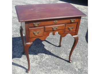 Custom Mahogany Queen Anne Style Dressing Table, Imperial Furniture Co.