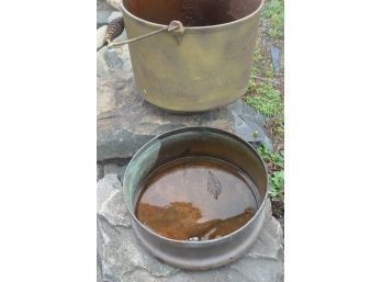 2 Metal Bucket, Incl One With A Swing Handle