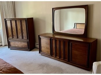 MCM 4 Piece Walnut Bedroom Set With Wardrobe, King Size Bed, Dresser With Mirror And Nightstand