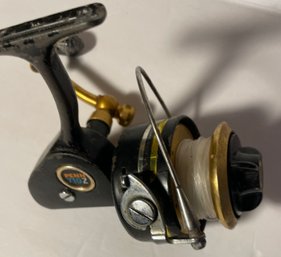 Vintage Penn 710 Z Spinning Reel In Great Working Condition