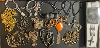 Lot Of 14 Vintage Fashion Necklaces
