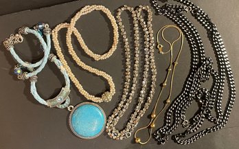 Lot Of 5 Vintage Fashion Necklaces