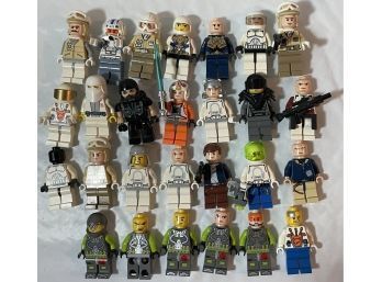 Lego Minifigures, Star Wars, Atlantis, And Others - 27 Figures