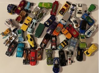 Hot Wheels / Matchbox Car & Toy Lot - Over 45 Toy Loose Cars - See Pics For What Is Included