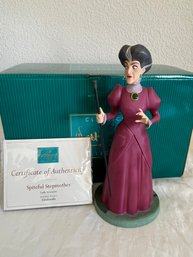 Disney Classics Figurine Cinderella Lady Tremaine 'Spiteful Stepsister'