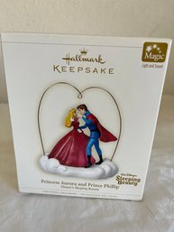 Disney Hallmark Magic Ornament 'Princess Aurora And Prince Phillip' NRFB