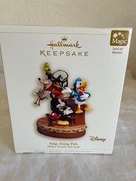 Disney Hallmark Magic Ornament 'Sing-Along Pals' Mickey, Donald And Goofy NRFB