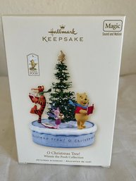 Disney Hallmark Magic Ornament Pooh And Tigger 'O Christmas Tree'