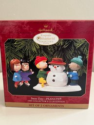 Hallmark Ornament 'Snow Day Peanuts' 1999 Collector's Club Edition NIB
