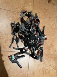 A Bunch Of Pittsburgh Nylon Spring Clamps 2.5'