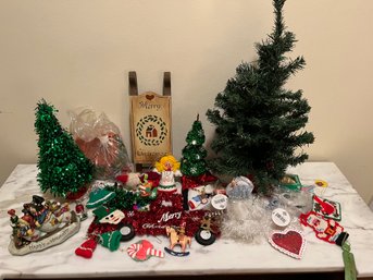 Christmas Lot: Wall Hangings, Small Decorative Trees, Ornaments And More