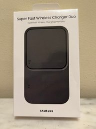 Samsung SuperFast Wireless Charger Duo