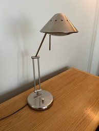 Metal Gooseneck Desktop Lamp