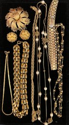 8 Pieces Of Gold Tone Costume Jewelry: Necklaces, Earrings, Pins