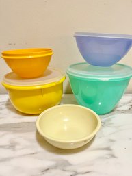 Vintage Tupperware And A Melamine Bowl (light Yellow)