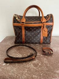 LOUIS VUITTON Monogram Sac Chien Carrier Bag /pet Carry Bag, Collar & Leash