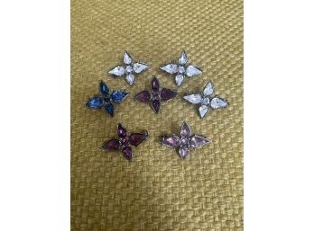 7- Costume Mini Flower Pins