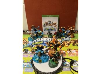 Skylander Swap Team XBOX ONE Video Game & 8 Figures Compatible With Playstation And Nintendo Switch & Wii Too!