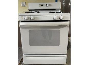 GE Spectra 30' Free-Standing XL44 Gas Range *Pick Up For This Items Is At A Different Location In Dobbs Ferry,