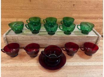8 Green, 4 Red Punch Bowls Cups, And 1- Red Cup With Saucer