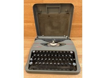 Hermes Rocket Typewriter Serial Number: 5328838