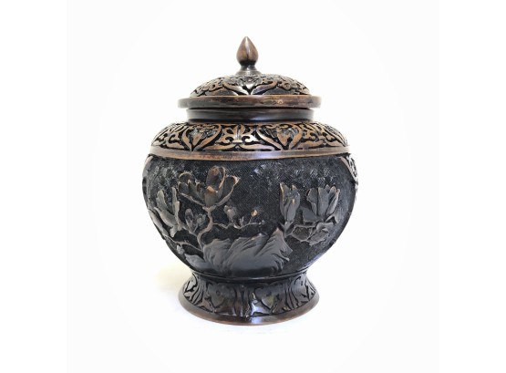 Stunning Chinese Zitan Wood Lidded Jar