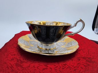 BLACK AND GOLD QUEEN ANNE TEACUP AND SAUCER