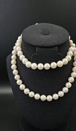 Lovely Strand Of Glass Pearl Necklace