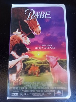Babe VHS Tape