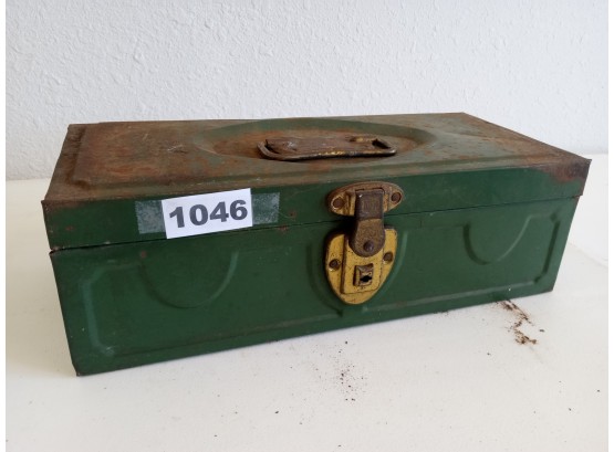 Vintage Metal Locking Box (locked With No Key)