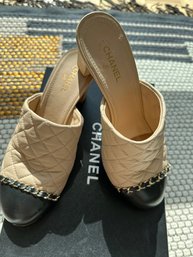 AUTHENTIC CHANEL Quilted Leather Chain Link Shoes