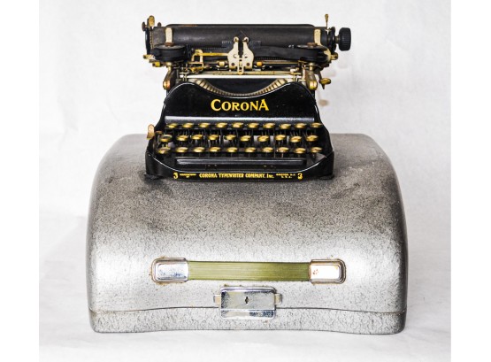 2 Vintage Typewriters: Corona 3 & Olympia SM3 De Luxe.