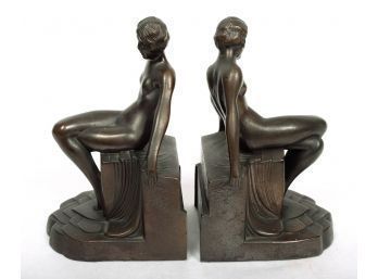 A Pair Of Art Deco Strikalite Book Ends.