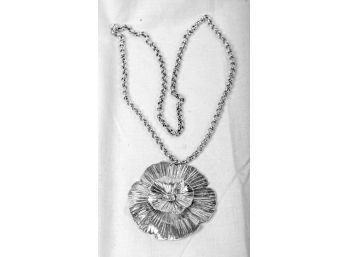 1970s Stylized Flower Pendant Necklace In Sterling Silver