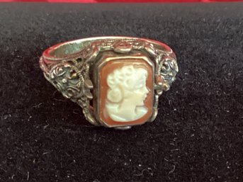 Sterling Silver Cameo/Red Garnet Size 8.5 Ring
