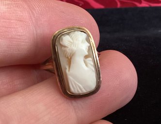 14k Gold Sz 5.5 Cameo Cocktail Ring