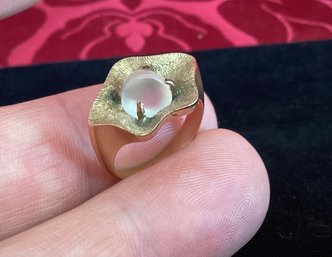 18k Gold Moon Stone Sz 5.25 Ring