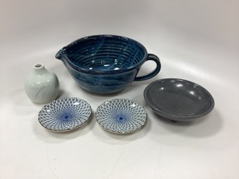 5 Piece Blue & Gray Pottery