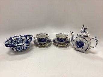 6 Pieces Russian Blue & White Tea And Bowl Lot